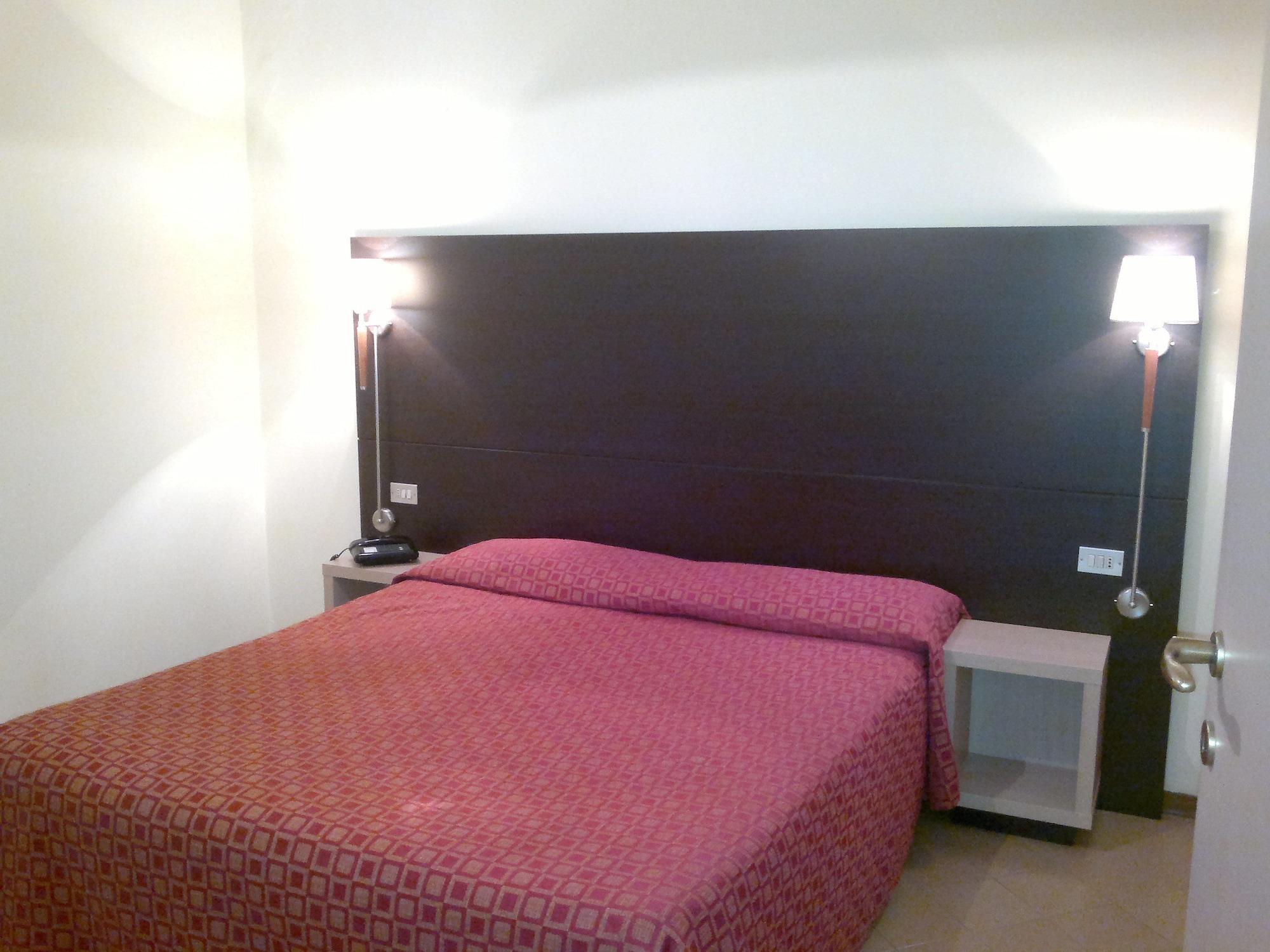 Montesilvano Marina Grand Eurhotel מראה חיצוני תמונה