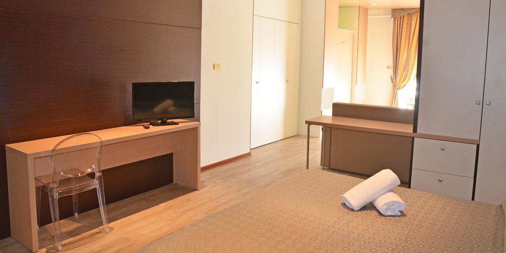Montesilvano Marina Grand Eurhotel מראה חיצוני תמונה