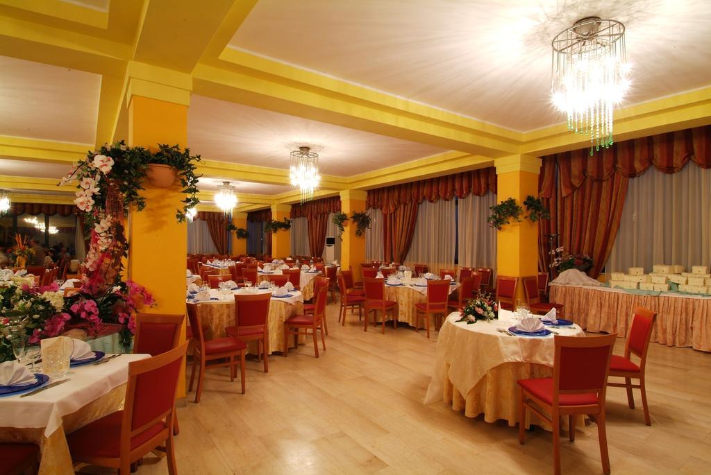 Montesilvano Marina Grand Eurhotel מראה חיצוני תמונה