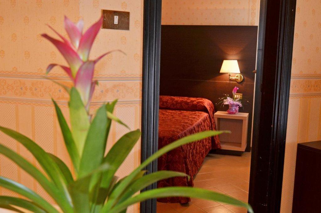 Montesilvano Marina Grand Eurhotel מראה חיצוני תמונה